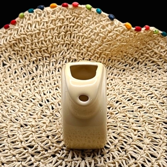 FIESTA FIESTAWARE Ivory Mini Disc Pitcher 2008 - Picture 3 of 5